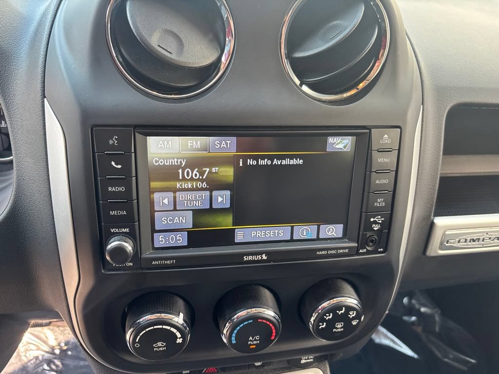 Used 2017 Jeep Compass High Altitude AWD/4WD image 18