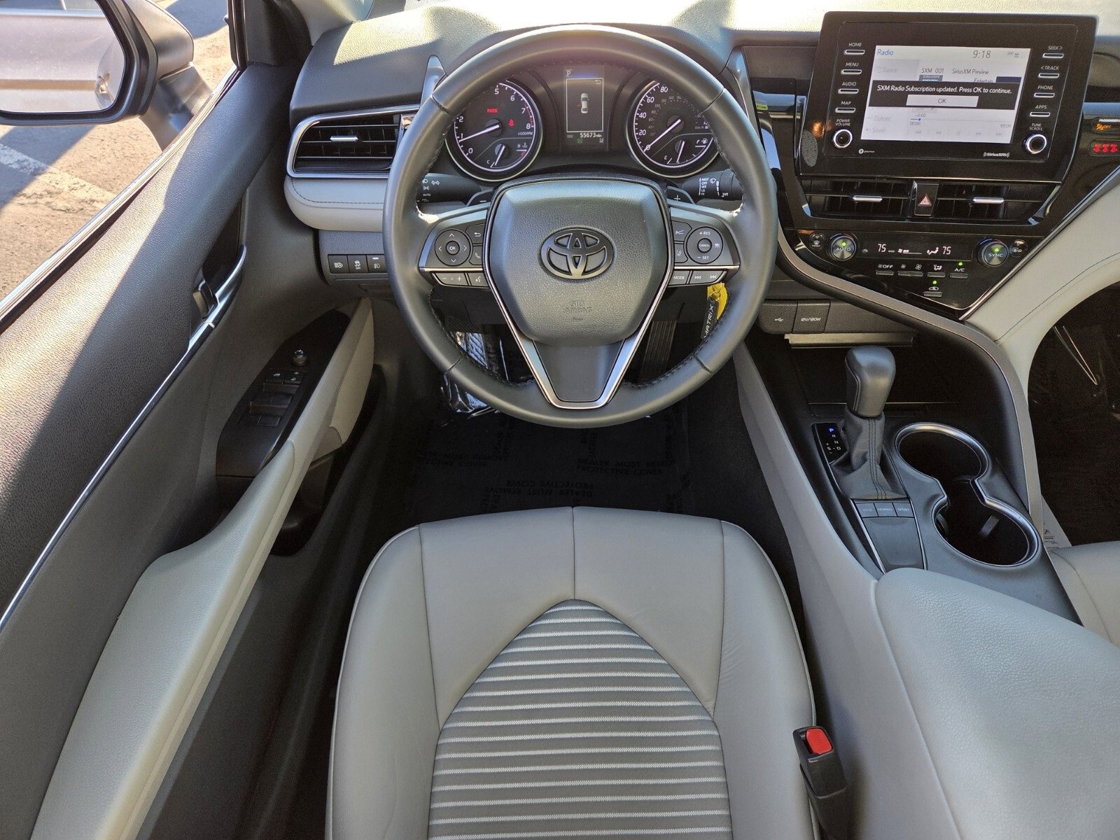 Used 2024 Toyota Camry SE image 12
