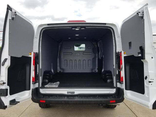 Certified 2026 Ford Transit 250 Low Roof RWD image 4