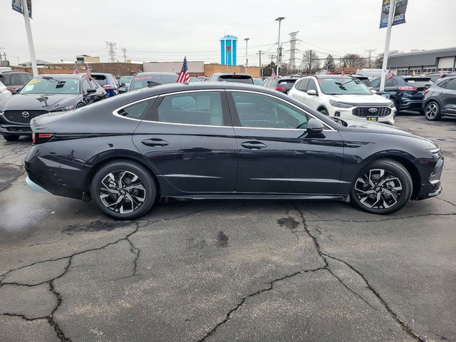Used 2025 Hyundai Sonata SEL AWD/4WD image 4