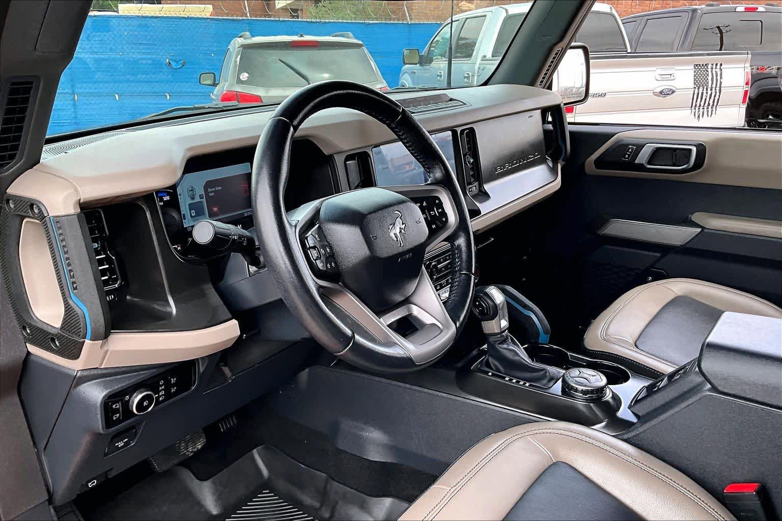 Certified 2023 Ford Bronco Wildtrak AWD/4WD image 16