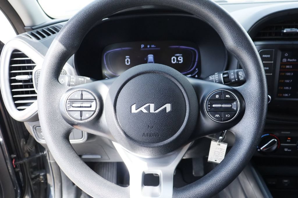 Used 2024 Kia Soul LX w/ Option Group 015 FWD image 6