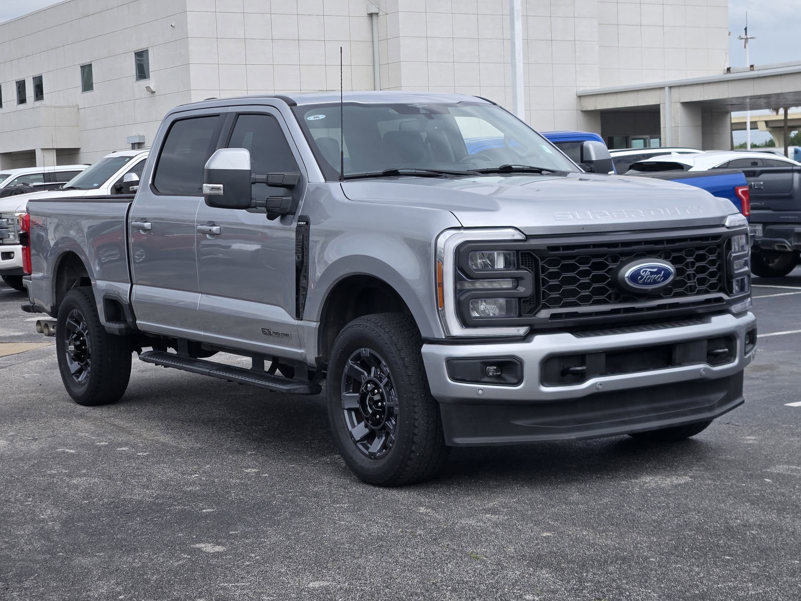 Certified 2023 Ford F250 Lariat w/ Lariat Ultimate Package AWD/4WD image 3