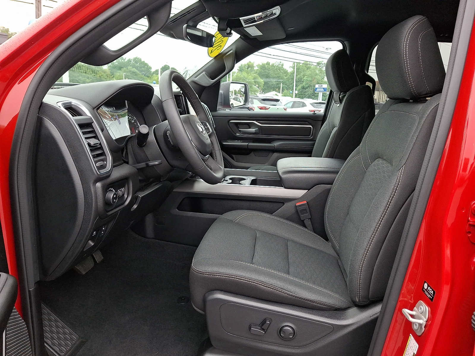 Used 2025 RAM 1500 Big Horn AWD/4WD image 13