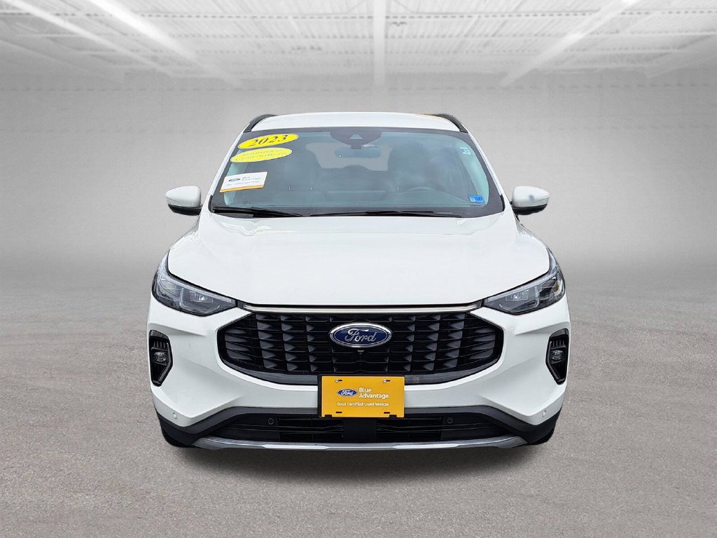 Certified 2023 Ford Escape Platinum AWD/4WD image 2