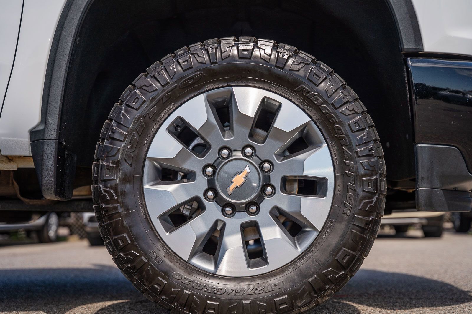 Used 2022 Chevrolet Silverado 2500 Custom w/ Custom Value Package image 9