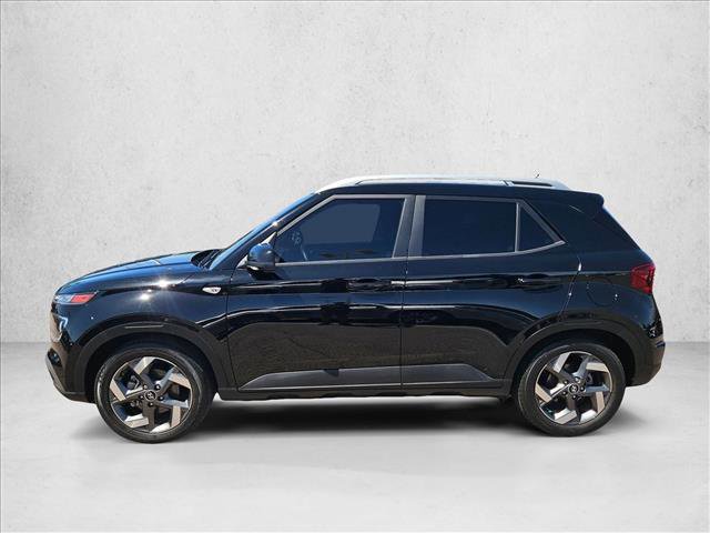 Used 2023 Hyundai Venue SEL FWD image 6