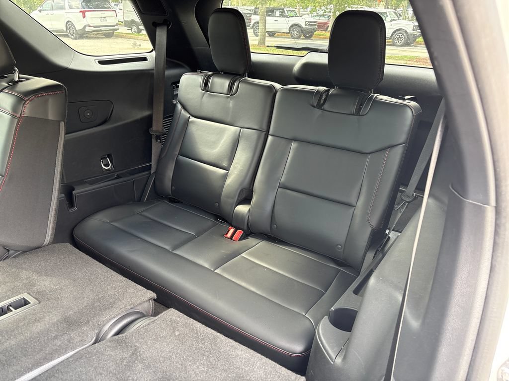 Certified 2025 Ford Explorer ST-Line w/ Premium Package RWD image 32