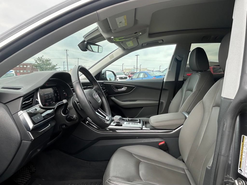Used 2020 Audi Q8 Premium Plus AWD/4WD image 13