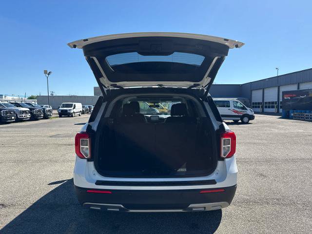 Certified 2023 Ford Explorer XLT w/ Equipment Group 202A AWD/4WD image 10