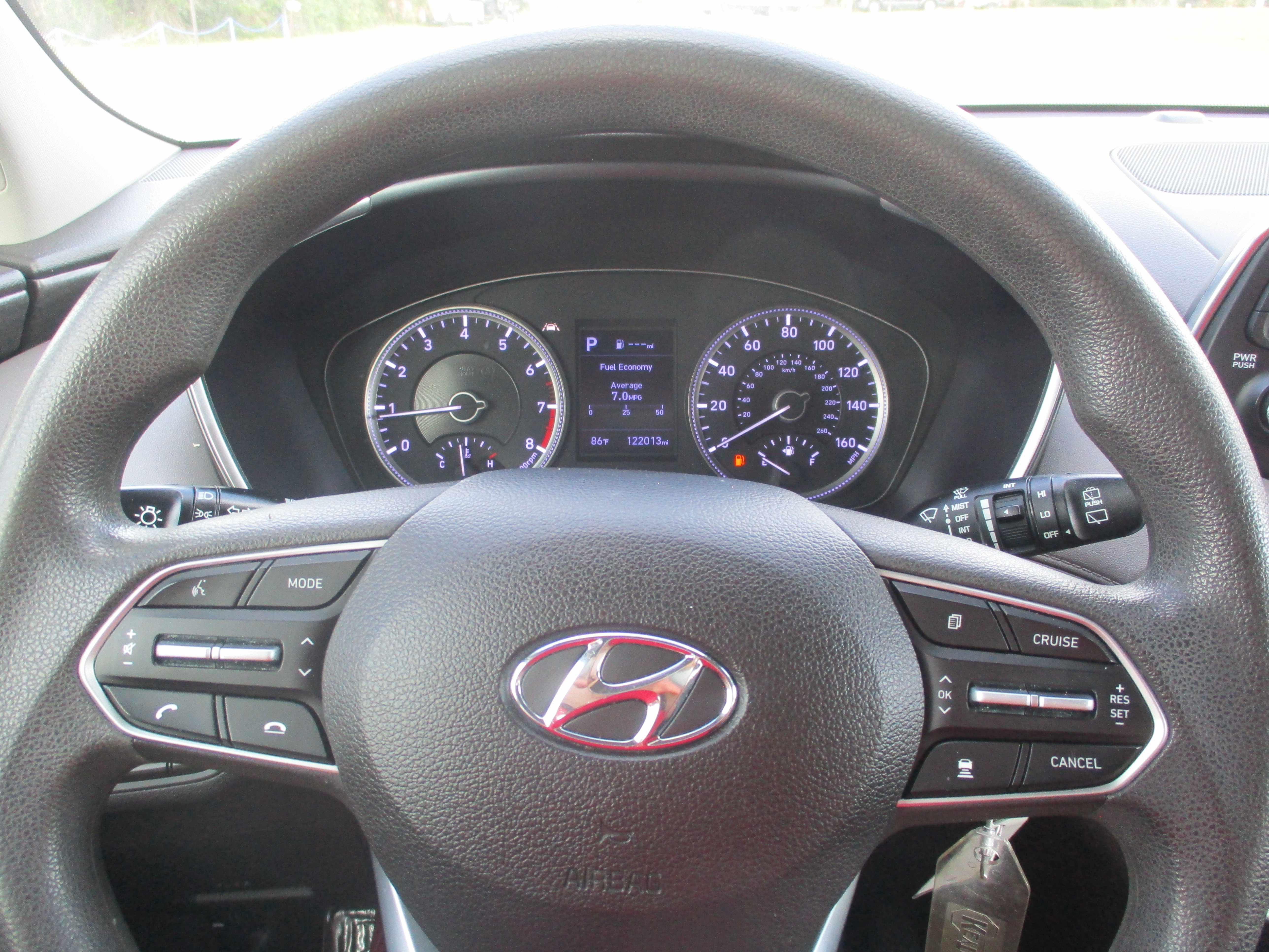 Used 2019 Hyundai Santa Fe SE FWD image 17