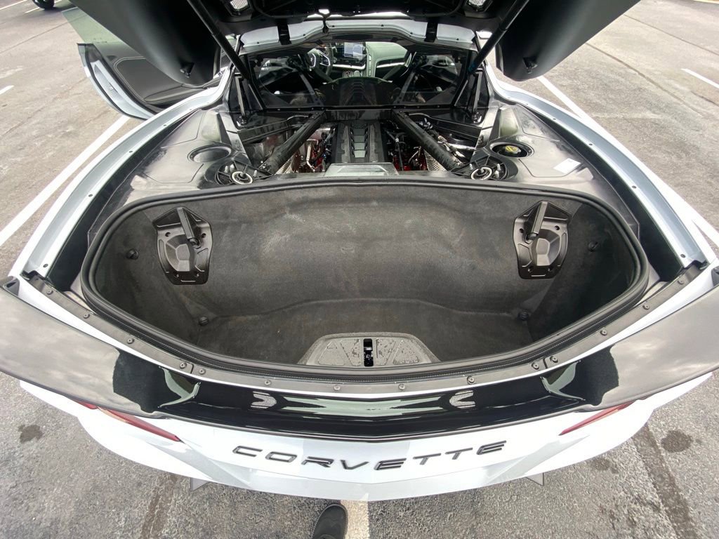 Used 2024 Chevrolet Corvette Stingray Coupe w/ Z51 Performance Package image 28