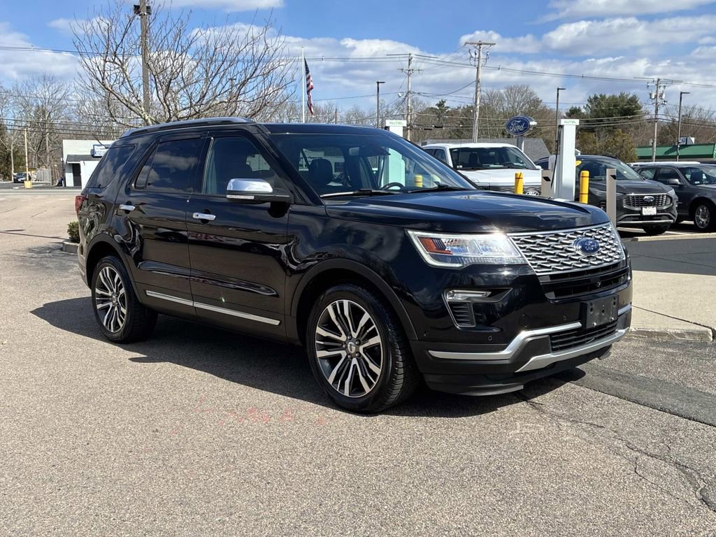 Certified 2018 Ford Explorer Platinum image 3