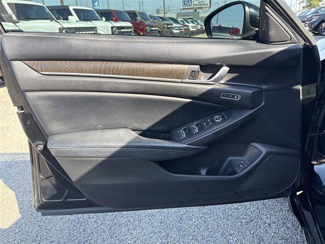 Used 2018 Honda Accord EX-L image 24