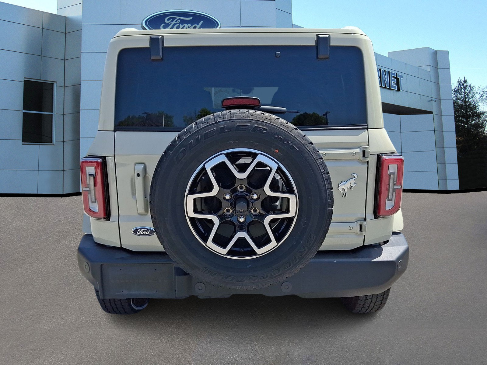 Certified 2025 Ford Bronco Outer Banks AWD/4WD image 7
