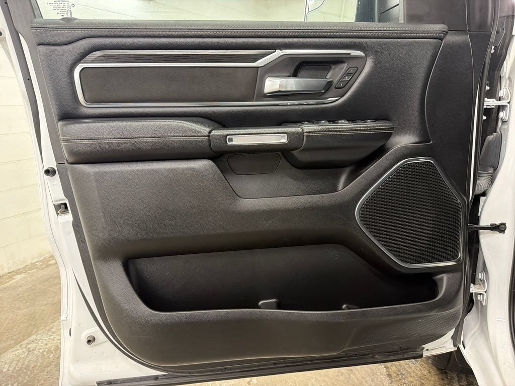 Used 2024 RAM 1500 Laramie RWD image 16