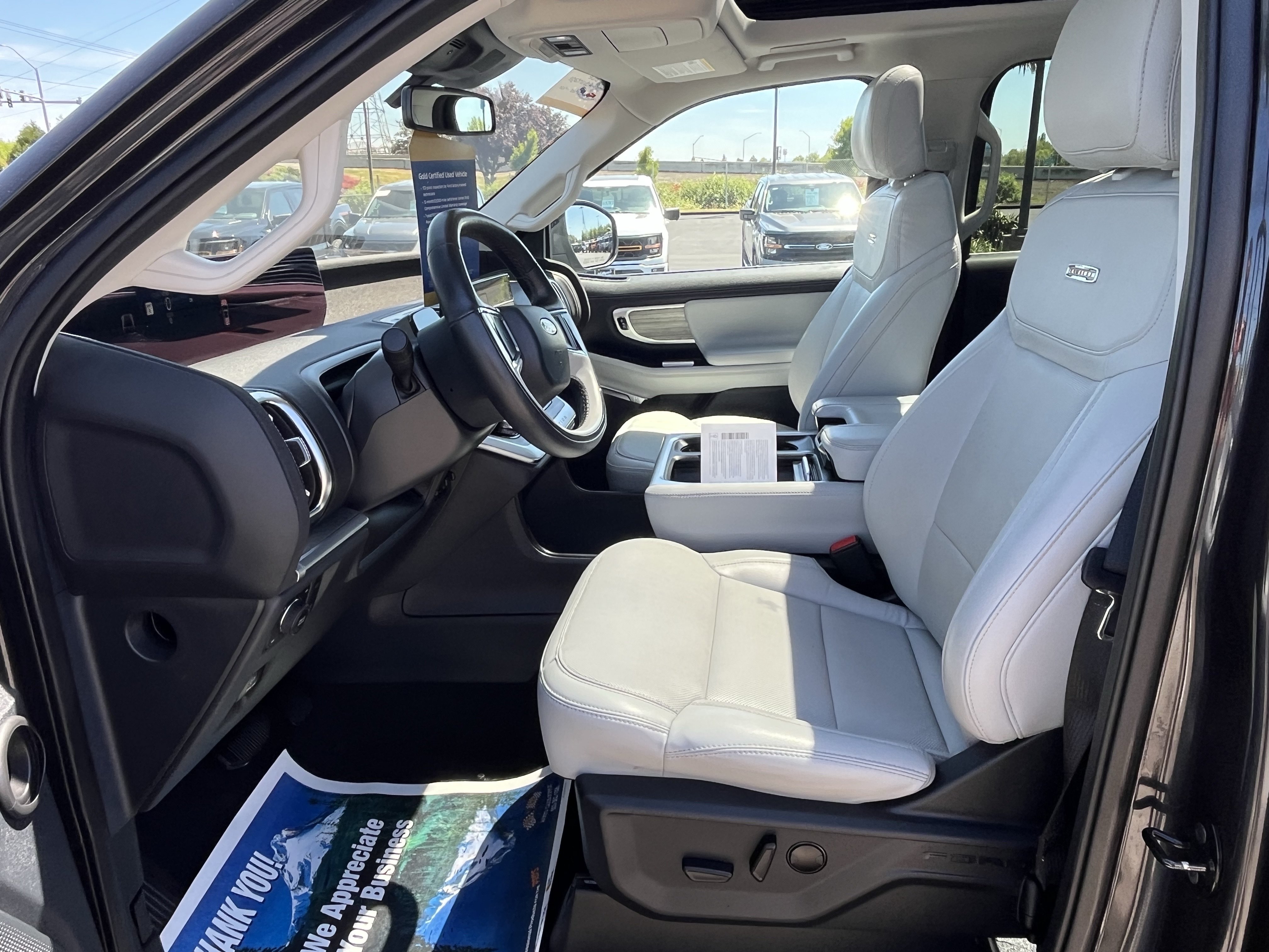 Certified 2025 Ford Expedition Max Platinum w/ Driver's Package AWD/4WD image 8