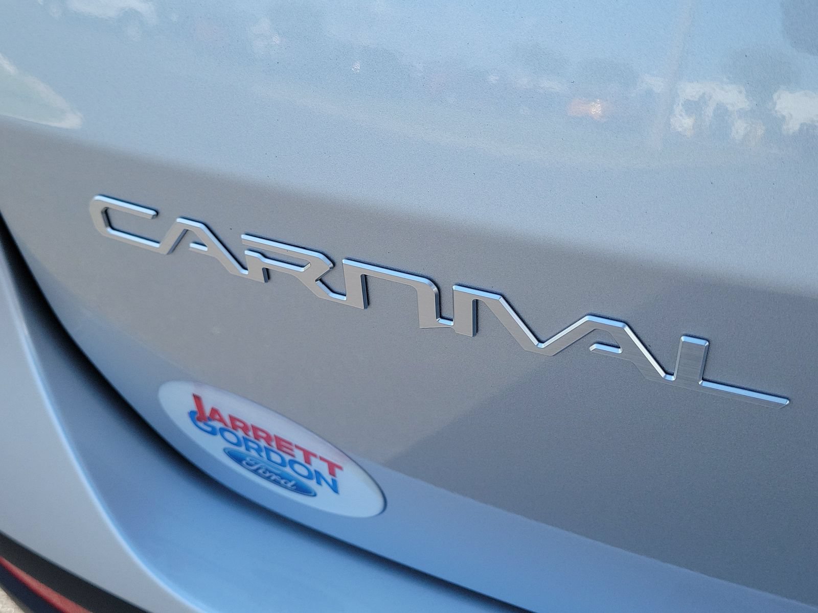 Used 2022 Kia Carnival LX FWD image 6