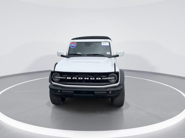 Certified 2022 Ford Bronco Outer Banks w/ Sasquatch Package AWD/4WD image 2