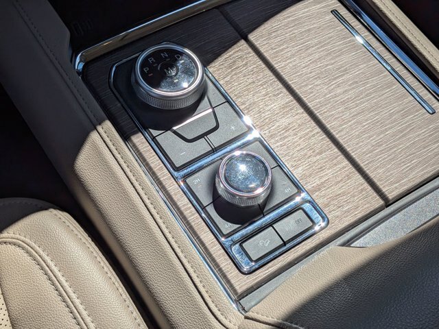 Certified 2024 Ford Expedition Limited AWD/4WD image 24