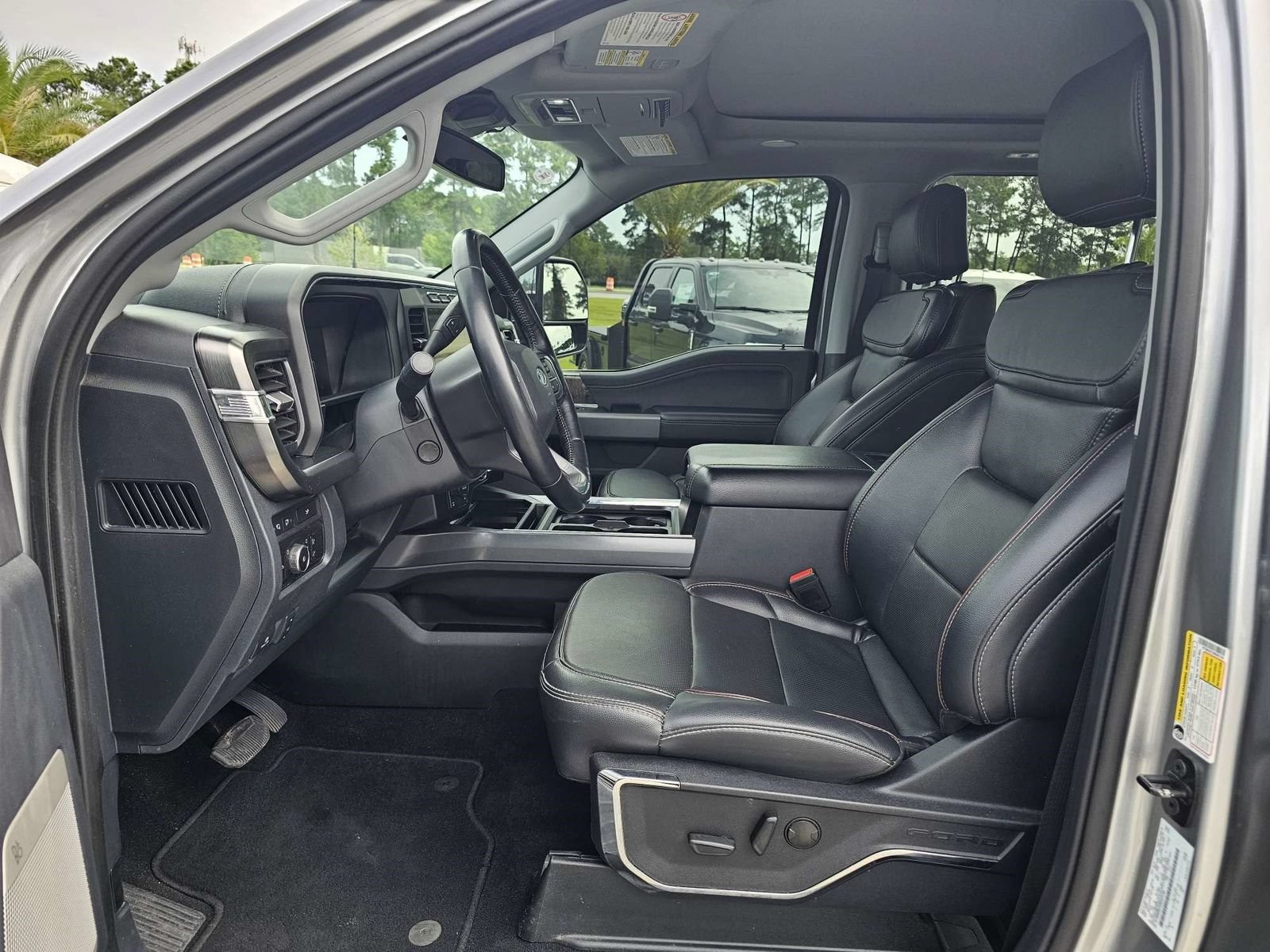 Certified 2024 Ford F250 Lariat w/ Lariat Ultimate Package AWD/4WD image 11