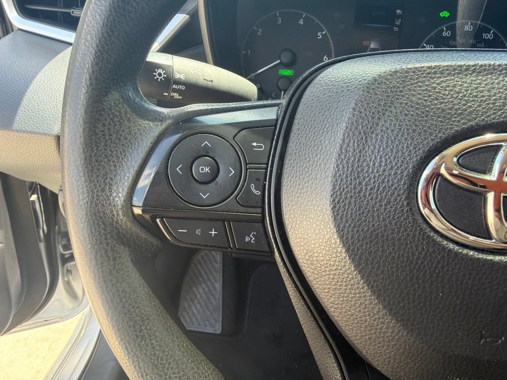 Used 2024 Toyota Corolla LE w/ LE Convenience Package FWD image 22