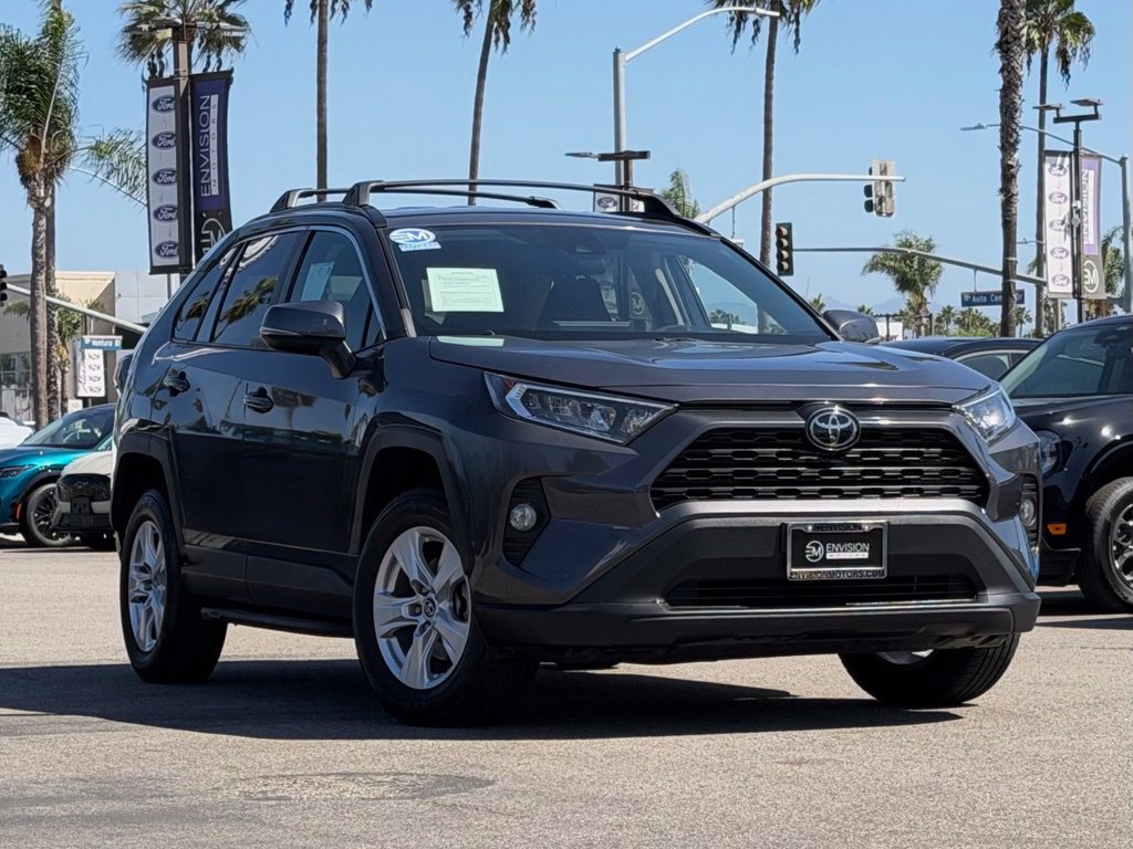 Used 2020 Toyota RAV4 XLE w/ Carpet Mat Package FWD image 2