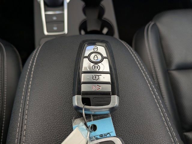 Certified 2020 Ford Escape SE Sport image 32