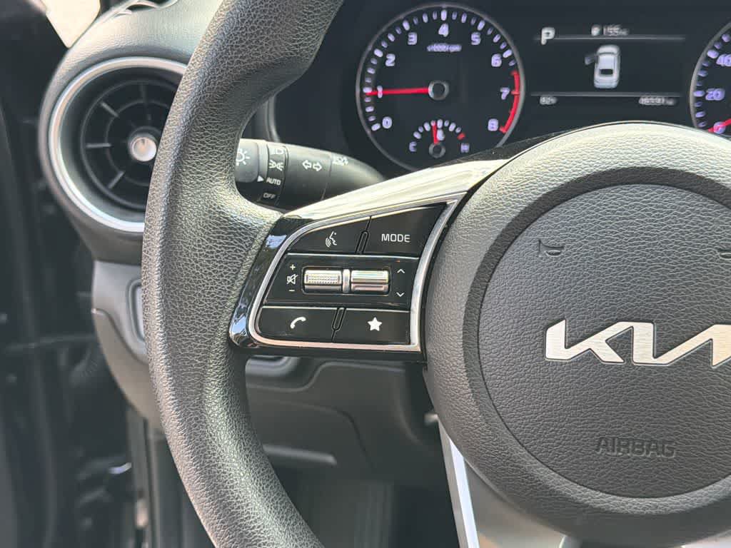 Used 2023 Kia Forte LXS FWD image 23