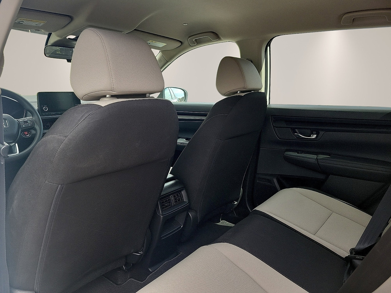 Used 2025 Honda CR-V LX image 10