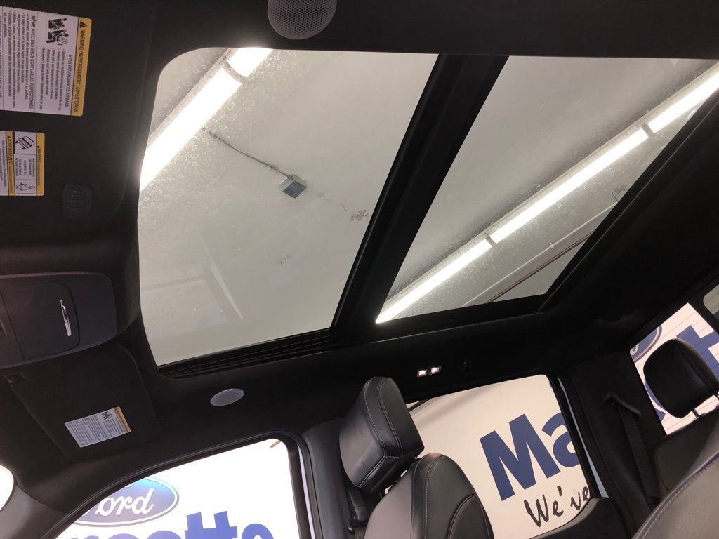 Certified 2022 Ford F150 Lariat w/ Equipment Group 502A High image 19