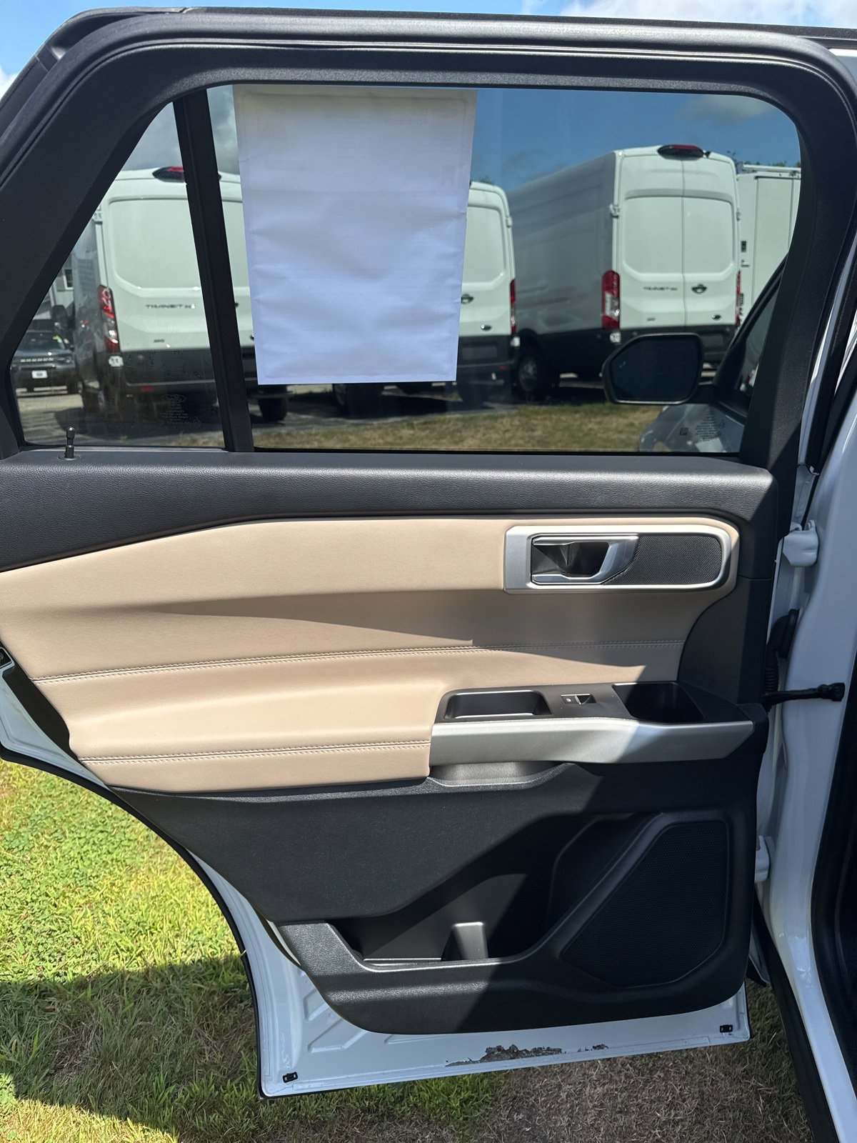 Certified 2022 Ford Explorer XLT w/ Equipment Group 202A image 9