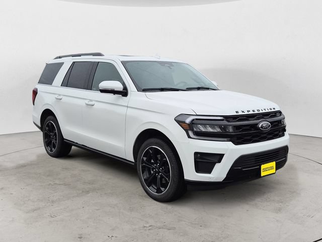 Certified 2024 Ford Expedition Limited AWD/4WD image 3