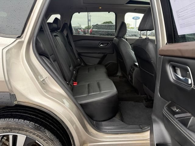 Used 2021 Nissan Rogue SL w/ Premium Package AWD/4WD image 13