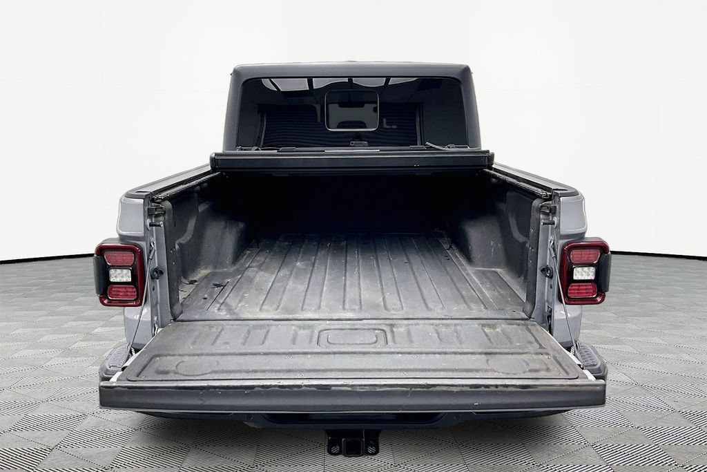 Used 2020 Jeep Gladiator Overland AWD/4WD image 18