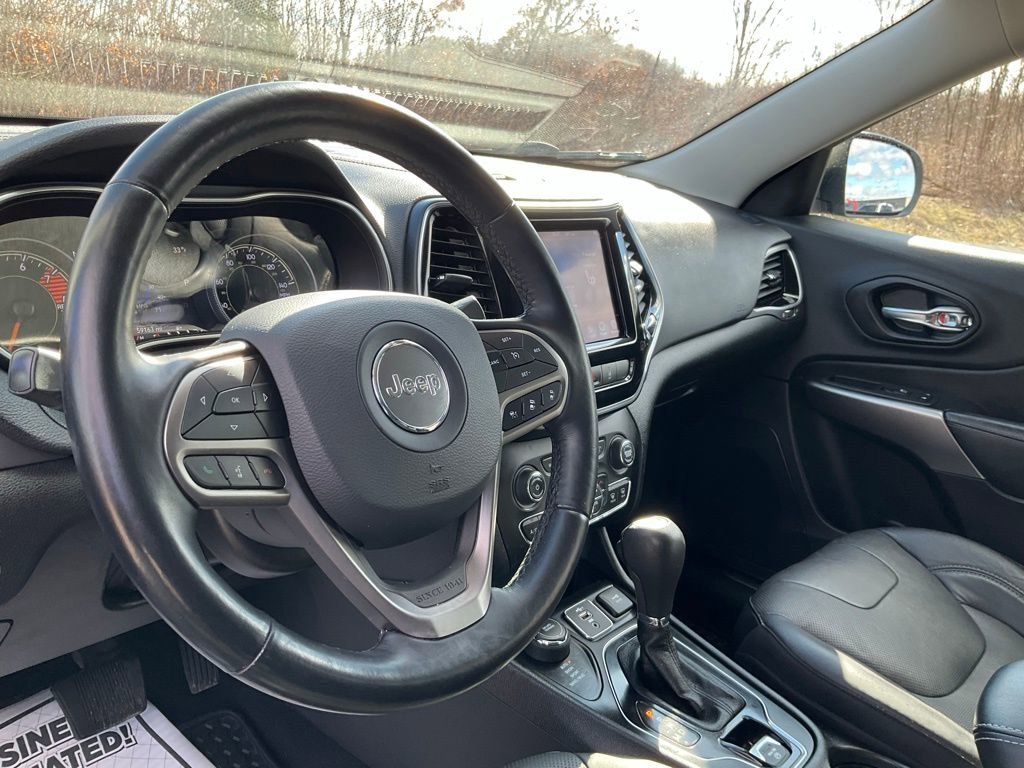 Used 2021 Jeep Cherokee Limited image 31