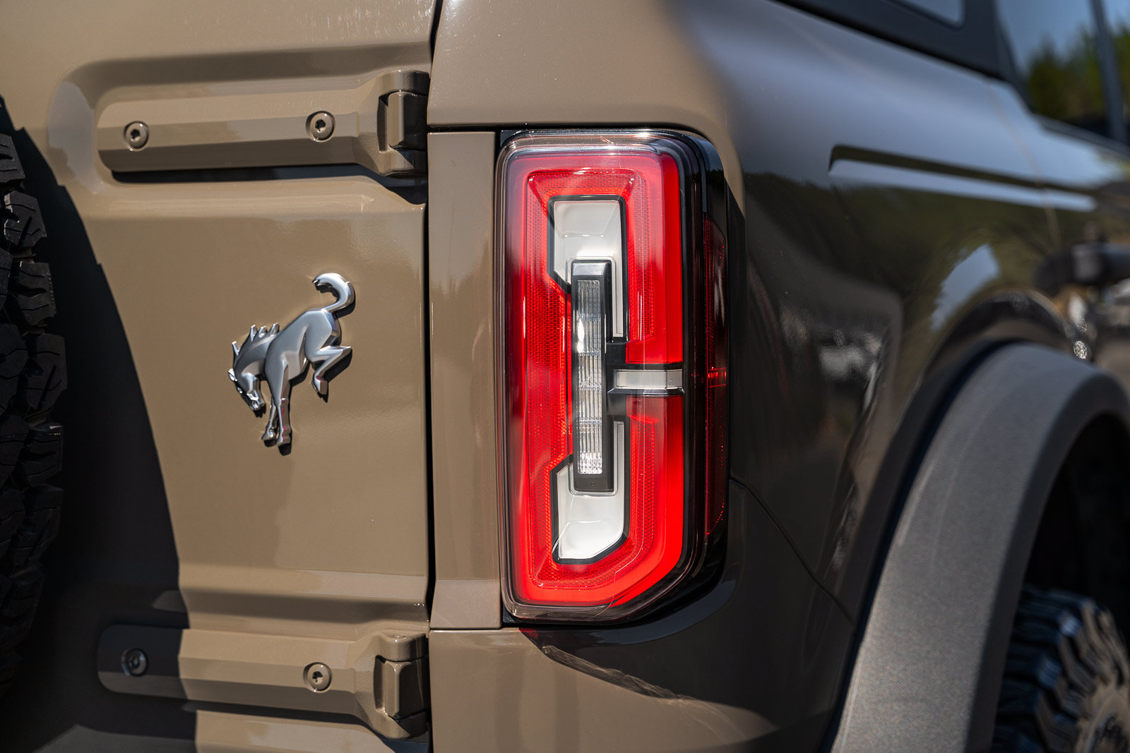 Certified 2025 Ford Bronco Badlands AWD/4WD image 14