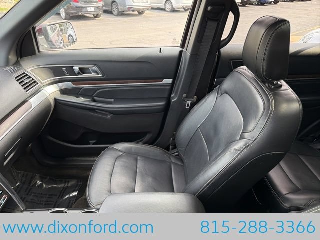 Certified 2018 Ford Explorer Limited w/ Equipment Group 301A AWD/4WD image 24