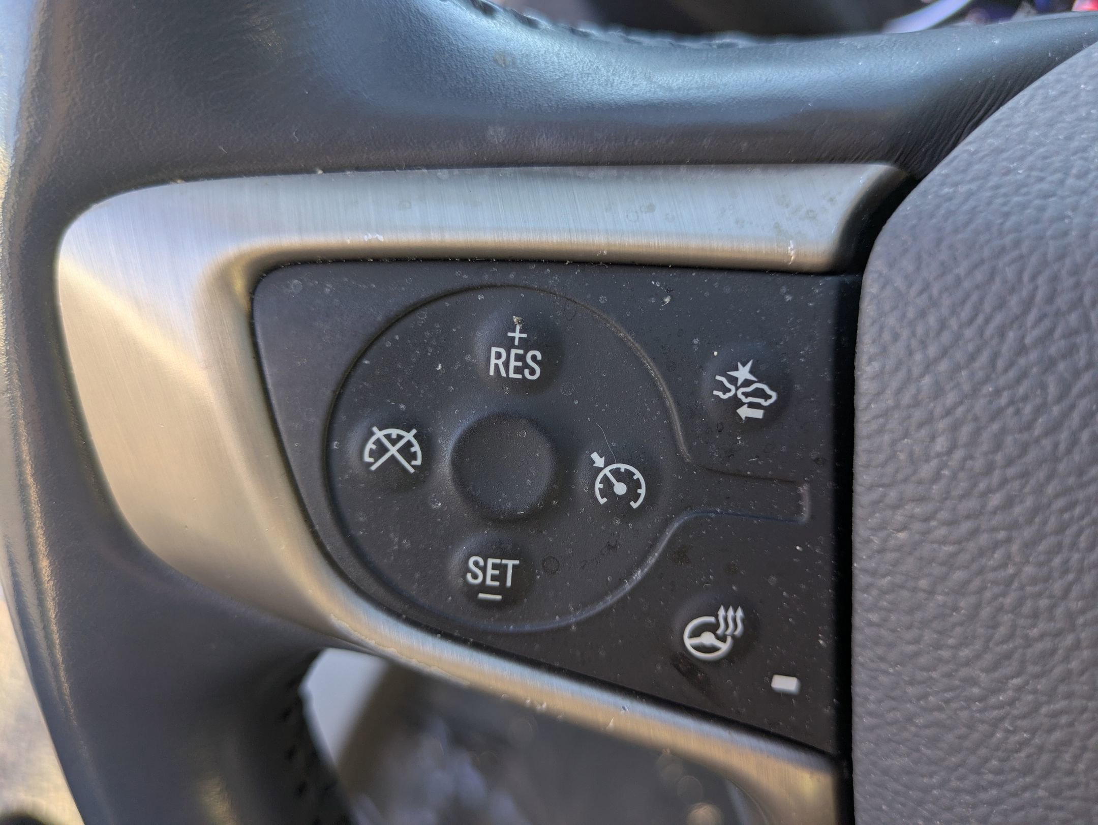 Used 2022 GMC Acadia Denali w/ Denali Ultimate Package image 16