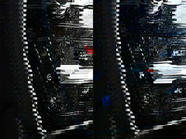 Certified 2021 Ford Explorer Platinum w/ Equipment Group 601A image 23