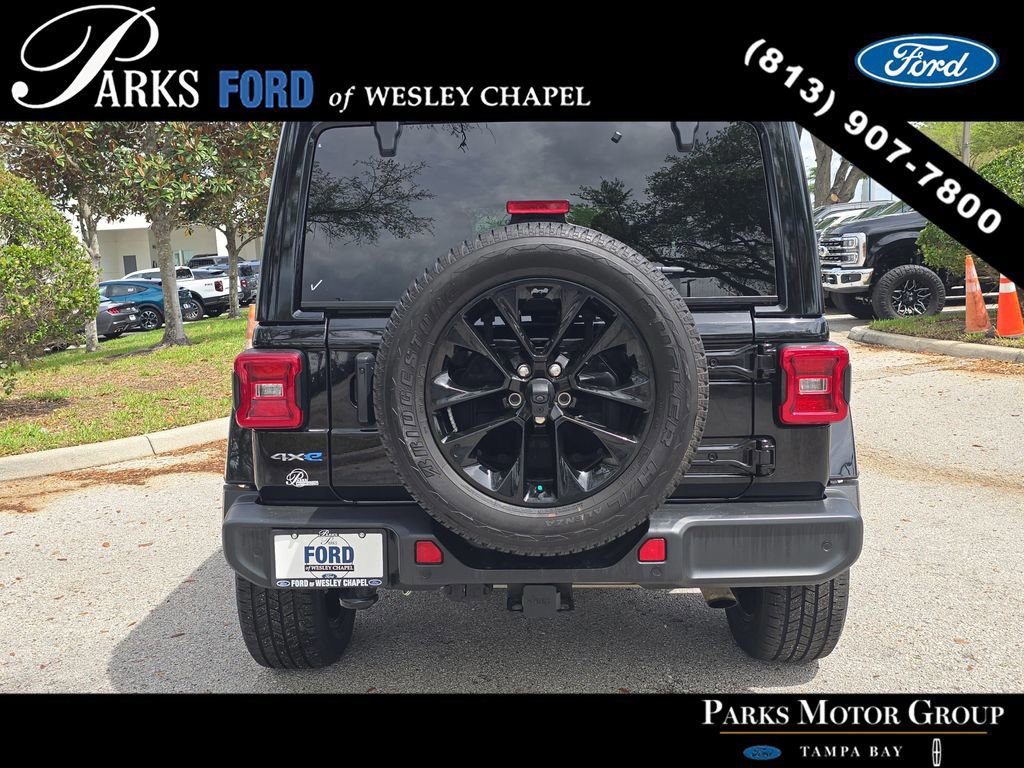 Used 2021 Jeep Wrangler Unlimited Sahara w/ Cold Weather Group image 4