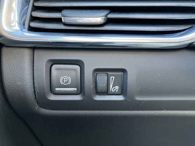 Used 2019 Cadillac XT4 Sport image 33