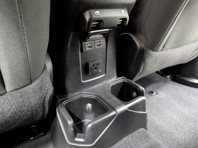 Used 2019 Jeep Wrangler Unlimited Sahara AWD/4WD image 14