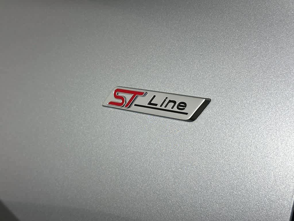 Certified 2023 Ford Escape ST-Line w/ Tech Pack #1 FWD image 7