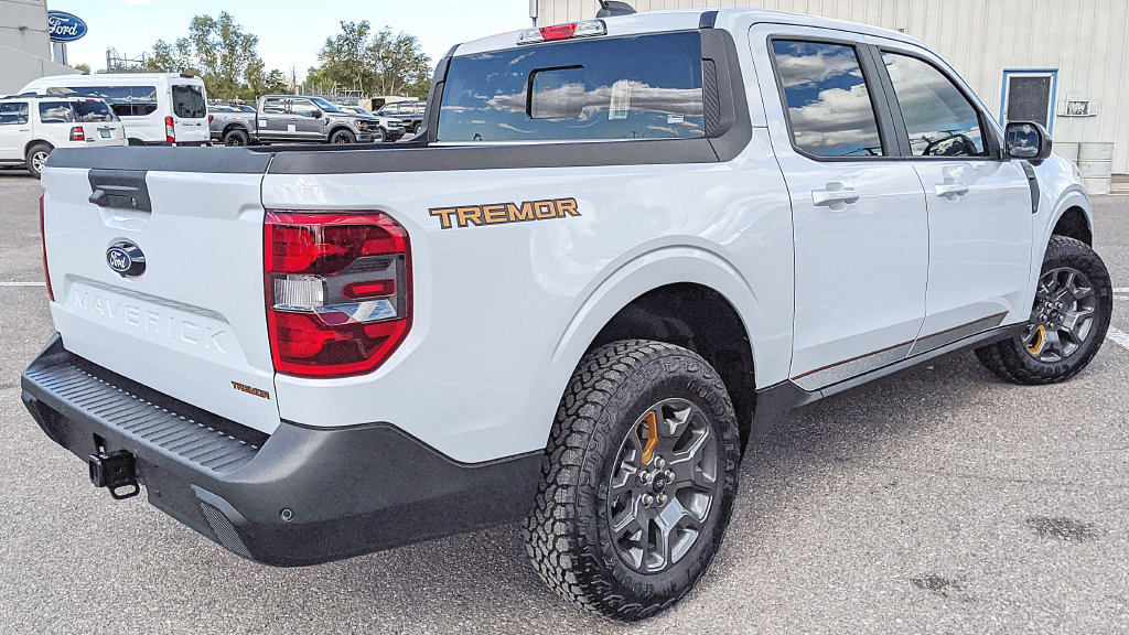 Certified 2026 Ford Maverick Tremor AWD/4WD image 3