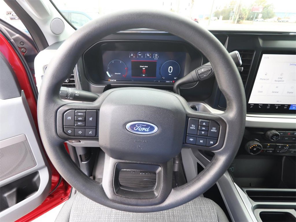 Certified 2025 Ford F250 XLT w/ Black Appearance Package image 17