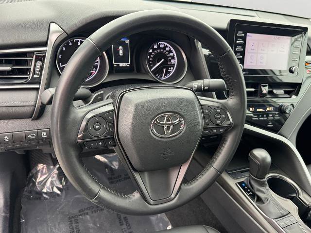 Used 2023 Toyota Camry SE image 16
