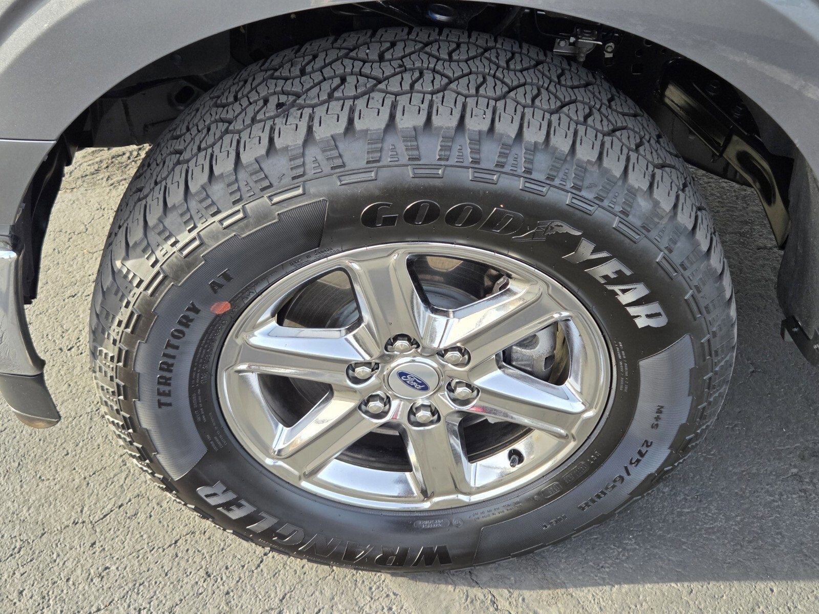 Certified 2025 Ford F150 XLT w/ Equipment Group 301A Standard image 9