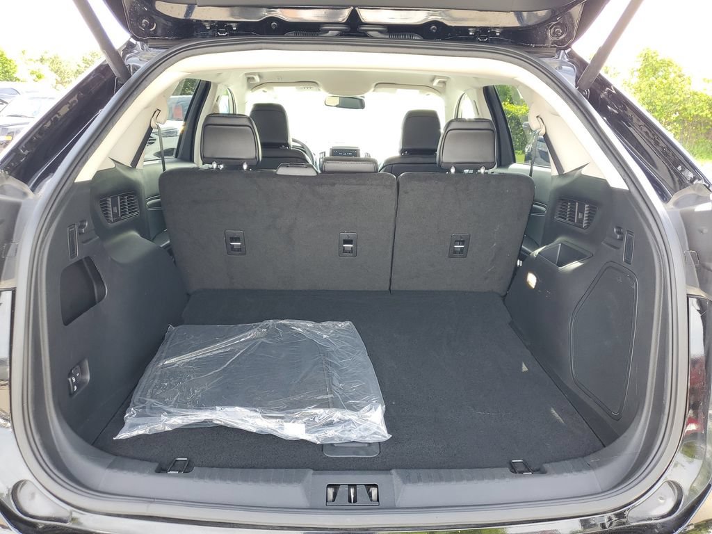 Certified 2024 Ford Edge Titanium AWD/4WD image 8