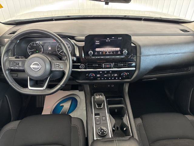 Used 2024 Nissan Pathfinder SV AWD/4WD image 5